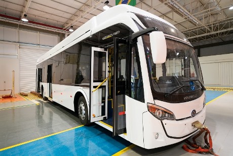 Protótipo de ônibus hídrido na Itaipu. Foto: Sara Cheida/Itaipu Binacional.