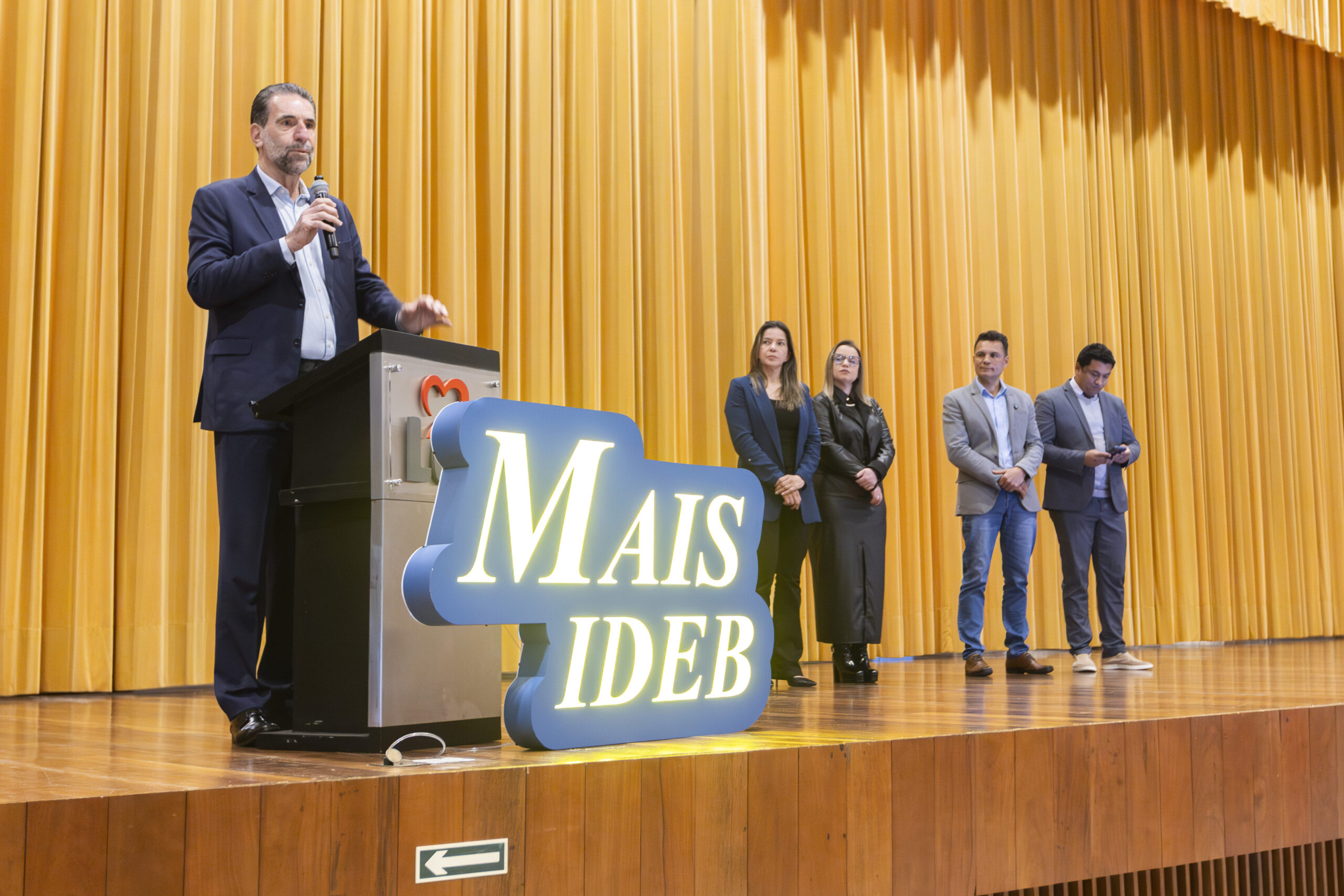 Em Medianeira, 650 profissionais da educação pública participam do 2º Fórum Mais Ideb
