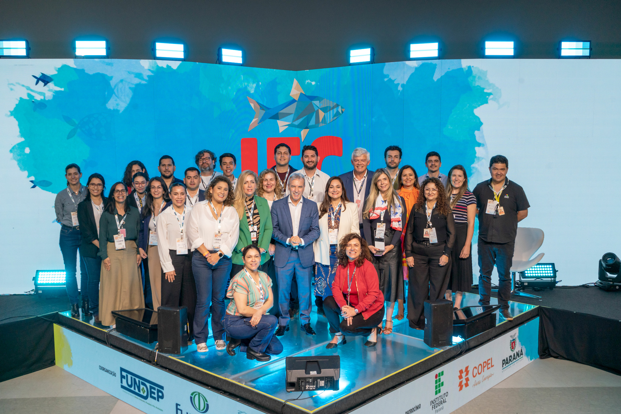 Equipe da Itaipu e participantes do evento. Foto: Alexandre Marchetti/Itaipu Binacional. 
