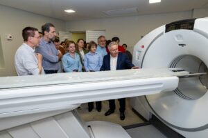 Equipamento doado por Itaipu beneficiará pacientes de câncer da região de Francisco Beltrão