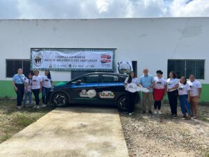 Entrega de veículo realizada em abril. Foto: Divulgação.