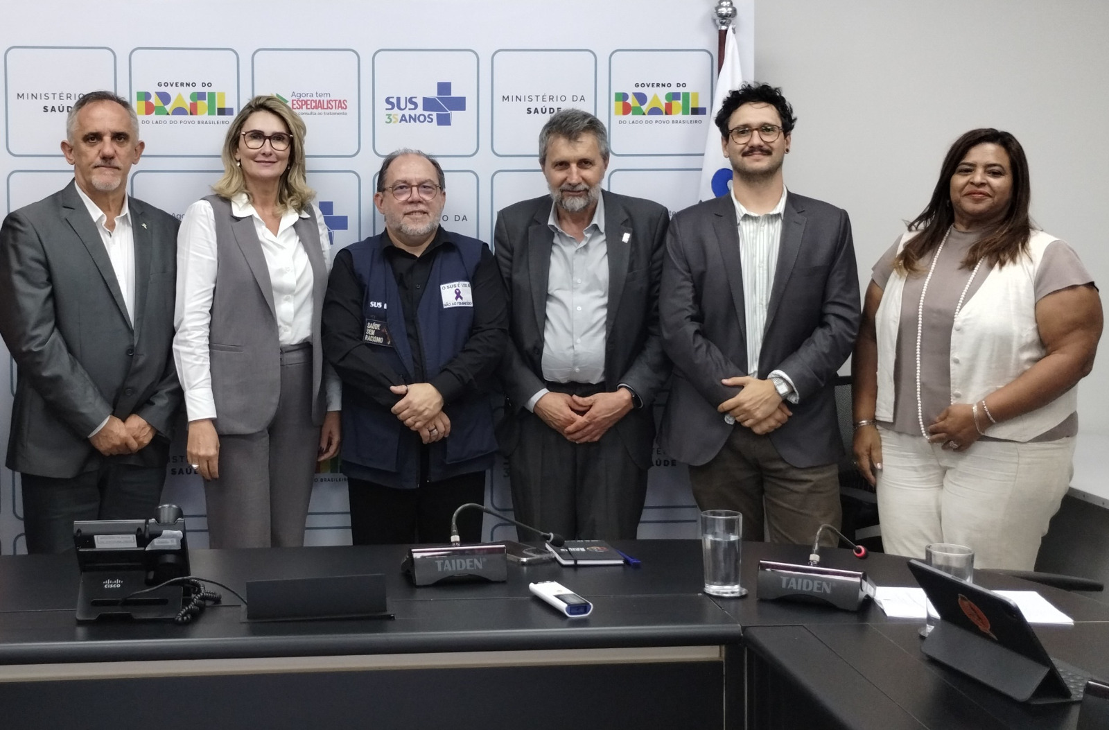 Reunião no Ministério da Saúde. Foto: Camila Retcheski/Itaipu Binacional.