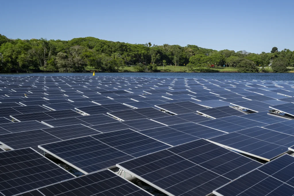 Usina Solar Flutuante